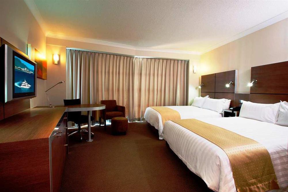 Days Inn By Wyndham Greenfield Rom bilde